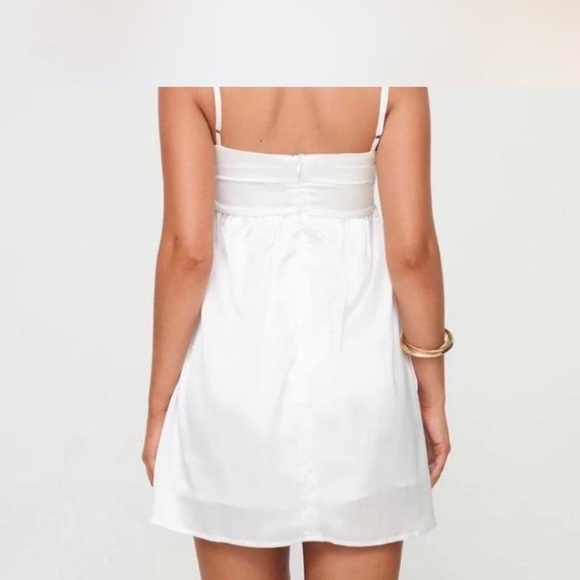 Princess Polly White Smocked Sundress - Picture 2 of 8